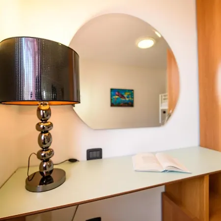 Romantico Con Letto Rotondo